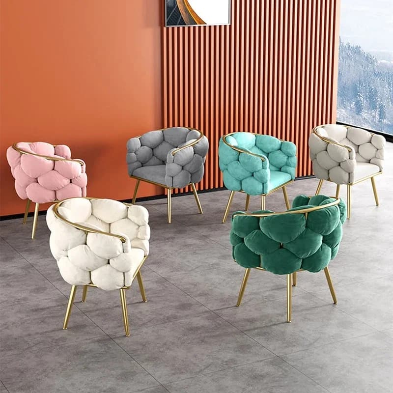 Fauteuil nordique en velours, design simple
